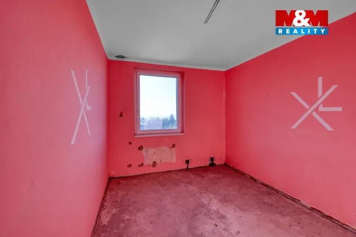 Prodej bytu 4+1, Rovná, 80 m2