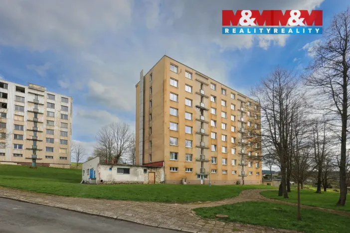 Prodej bytu 4+1, Rovná, 80 m2