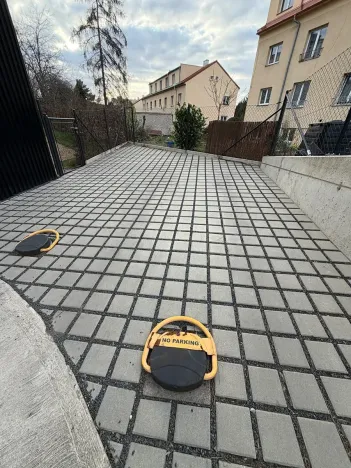 Pronájem bytu 1+kk, Praha - Strašnice, Michelangelova, 37 m2