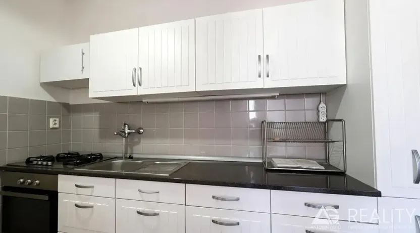 Prodej bytu 3+1, Praha - Vinohrady, náměstí Míru, 62 m2