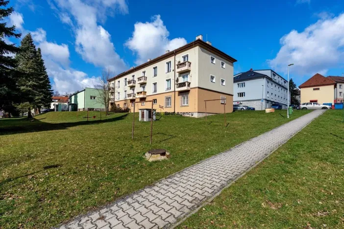 Prodej bytu 2+1, Mníšek pod Brdy, 5. května, 60 m2