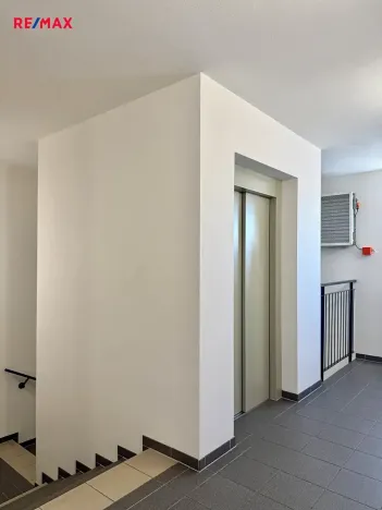 Pronájem bytu 2+kk, Plzeň, Koterovská, 66 m2