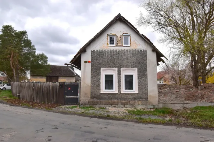 Prodej rodinného domu, Rožďalovice - Podlužany, 200 m2