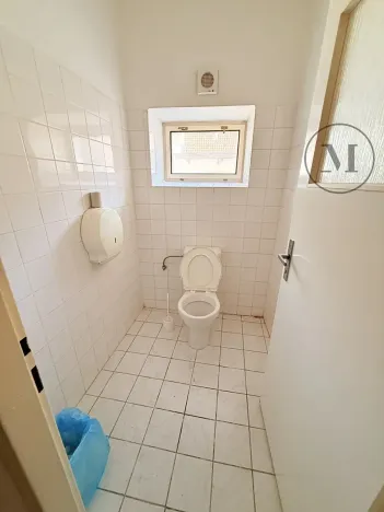 Prodej výrobních prostor, Netolice, Bavorovská, 650 m2