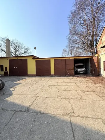 Prodej výrobních prostor, Netolice, Bavorovská, 650 m2