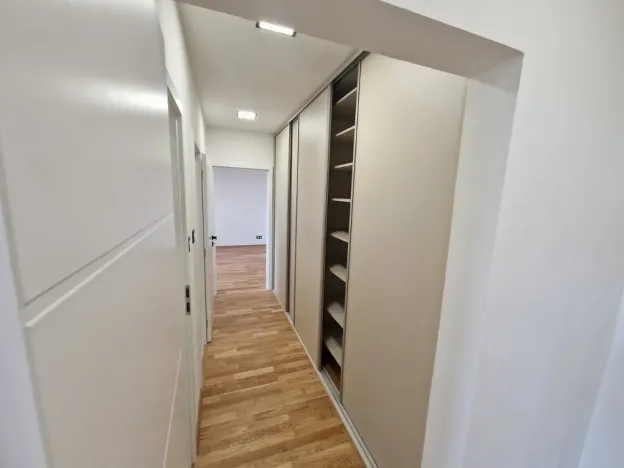 Pronájem bytu 2+1, Kopřivnice, Obránců míru, 52 m2