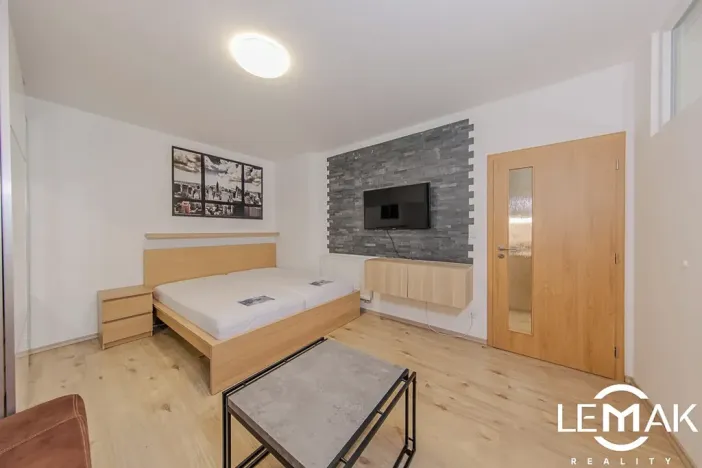 Prodej bytu 2+1, Olomouc, Tovární, 57 m2