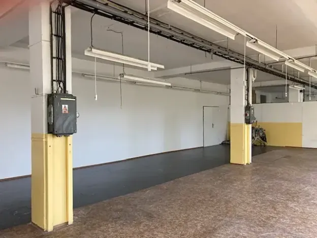 Pronájem výrobních prostor, Liberec, Švermova, 180 m2