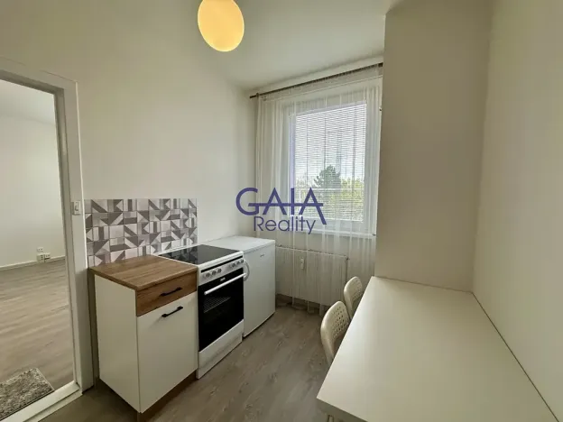 Pronájem bytu 1+1, Hodonín, Vřesová, 30 m2