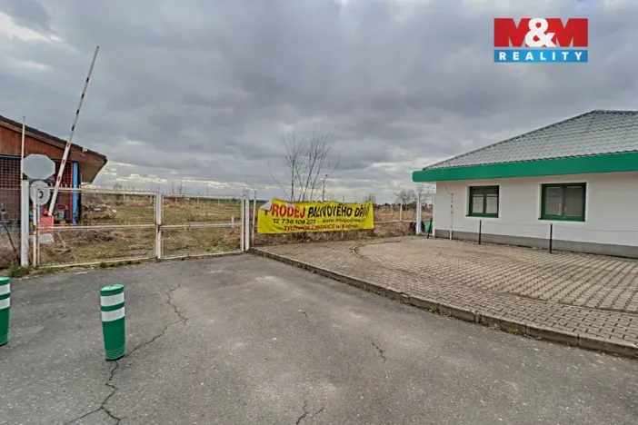 Pronájem komerčního pozemku, Horky, 9400 m2