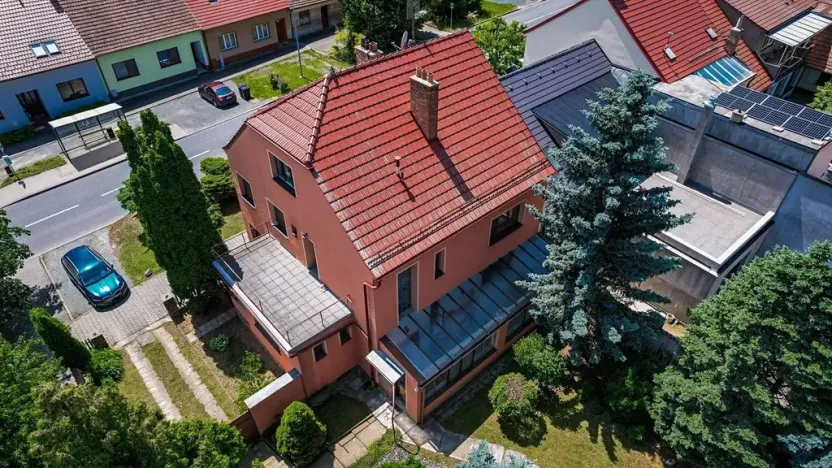 Pronájem rodinného domu, Hajany, 158 m2