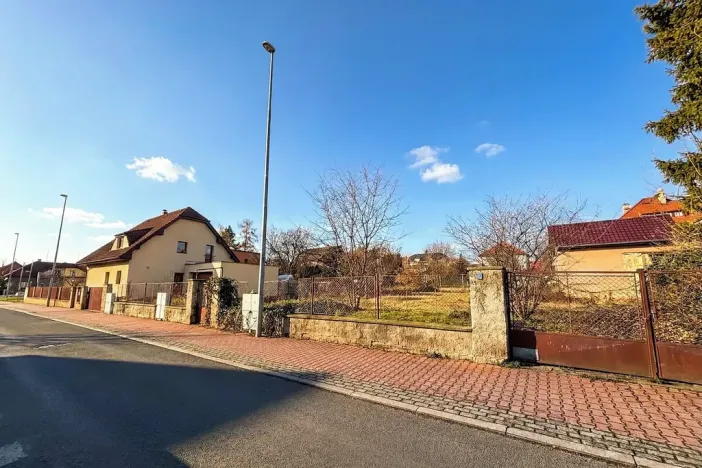 Prodej pozemku pro bydlení, Praha - Hloubětín, Mochovská, 901 m2
