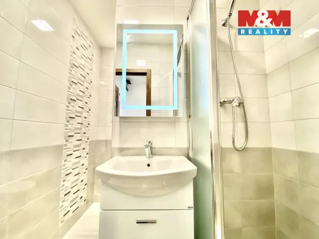 Pronájem bytu 2+kk, Jablonec nad Nisou - Mšeno nad Nisou, Mšenská, 42 m2