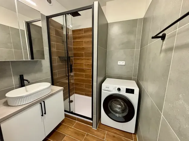 Pronájem bytu 3+1, Praha - Troja, Krynická, 72 m2