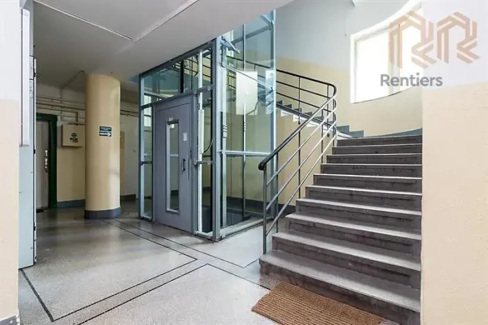 Pronájem bytu 1+kk, Praha - Žižkov, Radhošťská, 30 m2