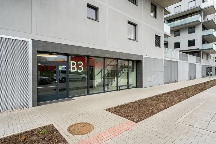 Pronájem bytu 2+kk, Praha - Prosek, Čakovická, 43 m2