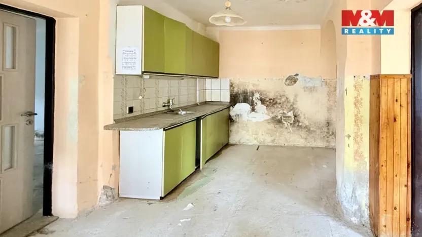 Prodej rodinného domu, Lesná, 144 m2