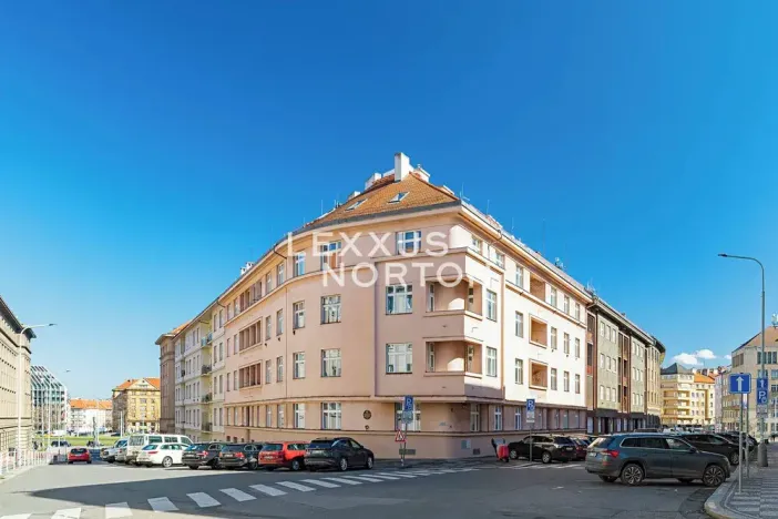 Prodej bytu 5+1, Praha - Dejvice, Buzulucká, 240 m2