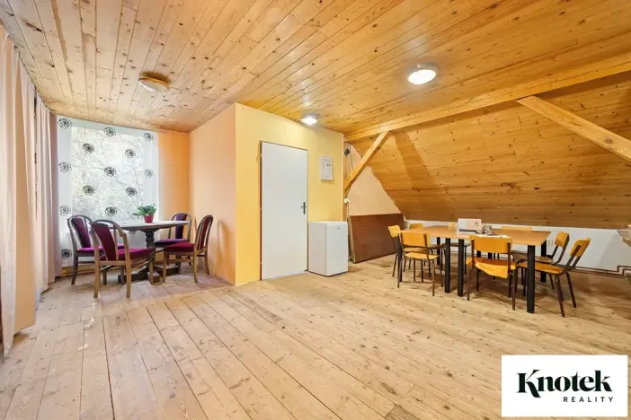 Prodej výrobních prostor, Račice-Pístovice, 479 m2