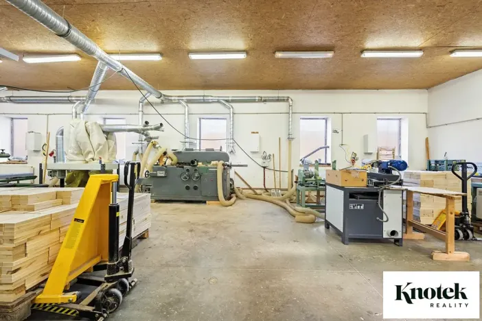 Pronájem výrobních prostor, Račice-Pístovice, 479 m2