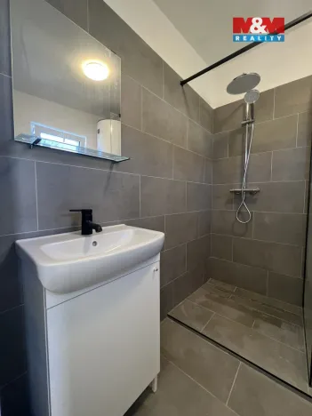 Pronájem bytu 1+kk, Chomutov, Lipská, 38 m2