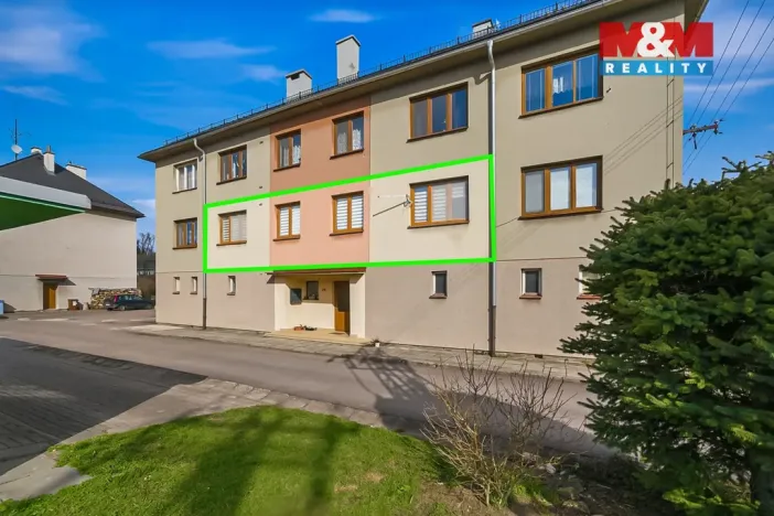 Prodej bytu 3+1, Lukavice, 74 m2