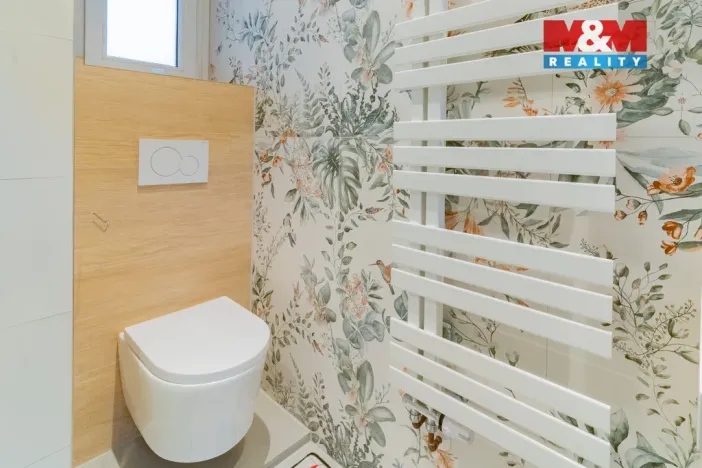 Prodej bytu 2+kk, Karlovy Vary - Rybáře, Rohová, 45 m2