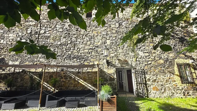 Pronájem restaurace, Písek, V Koutě, 230 m2