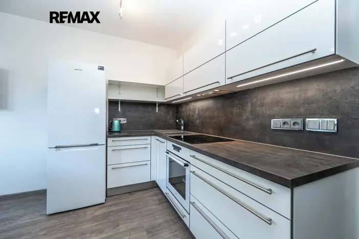 Prodej bytu 2+1, Praha - Černý Most, náměstí Plukovníka Vlčka, 83 m2