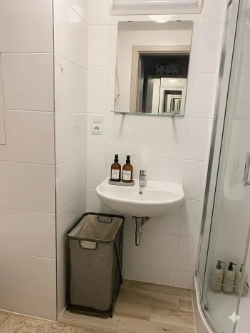 Pronájem bytu 1+kk, Praha - Třebonice, Do zahrádek I, 33 m2