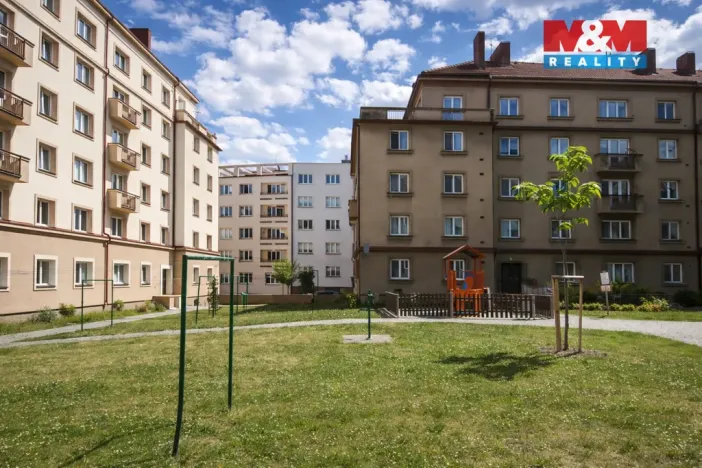 Pronájem bytu 1+1, Pardubice, Sukova třída, 40 m2