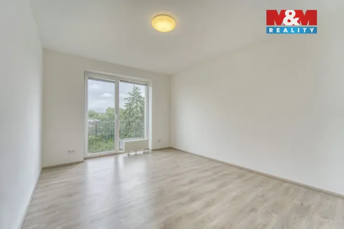 Pronájem bytu 3+kk, Plzeň - Doubravka, V Zahrádkách, 57 m2