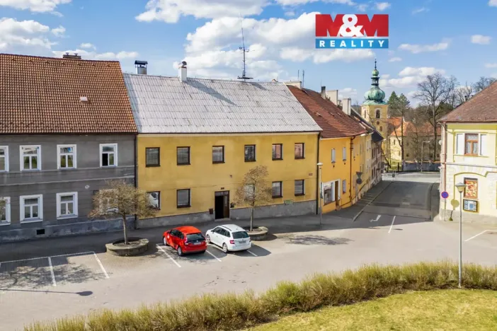 Prodej rodinného domu, Doksy, náměstí Republiky, 235 m2