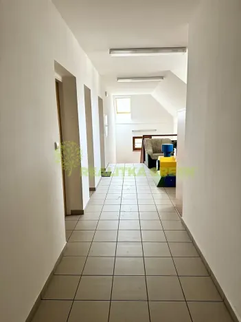 Pronájem bytu 1+kk, Ostrata, 39 m2