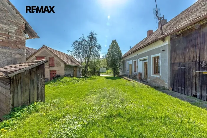 Prodej rodinného domu, Dobrovice, 180 m2