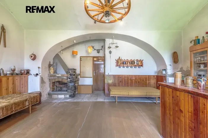 Prodej rodinného domu, Dobrovice, 180 m2