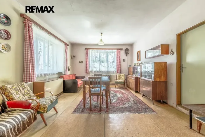 Prodej rodinného domu, Dobrovice, 180 m2