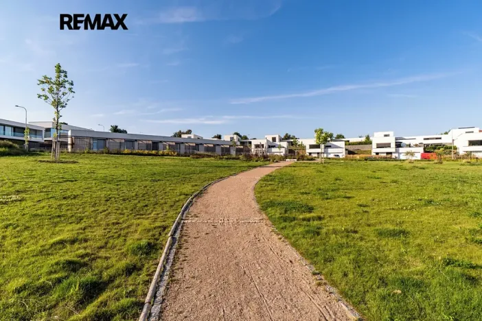 Prodej pozemku pro bydlení, Praha - Lysolaje, Podholí, 1353 m2