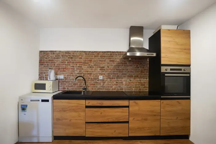 Prodej zemědělského objektu, Bžany, 1600 m2