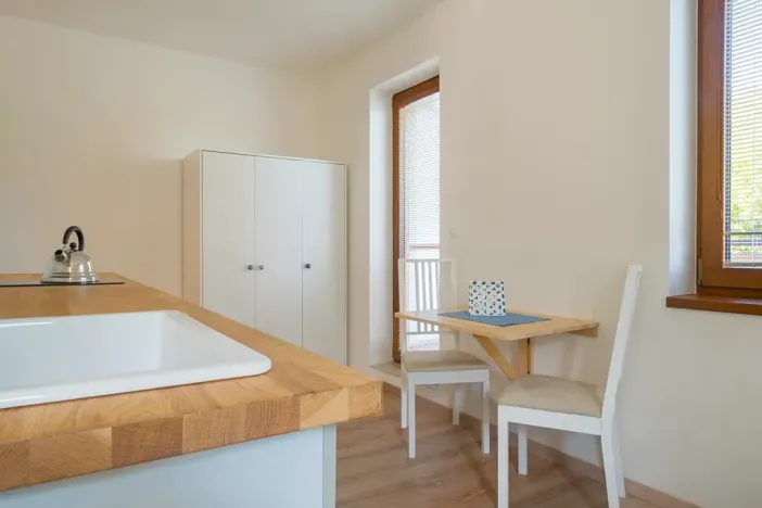 Prodej bytu 1+kk, Čím, 25 m2