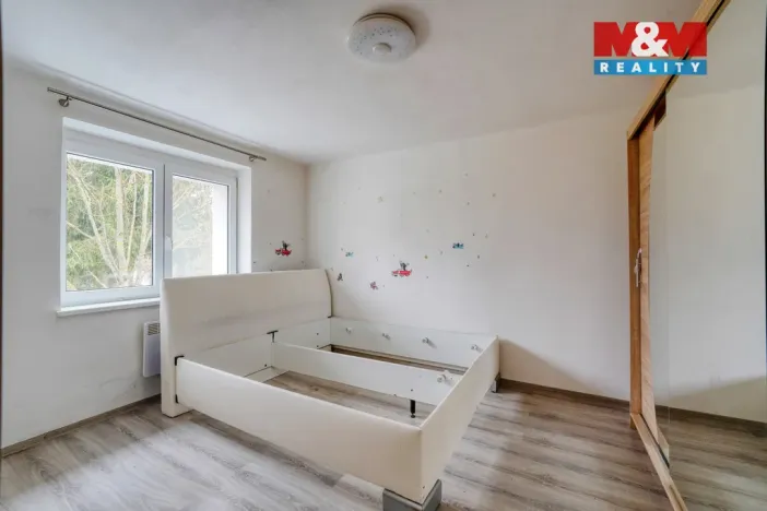 Prodej bytu 3+1, Mariánské Lázně - Úšovice, Ke Kasárnům, 63 m2