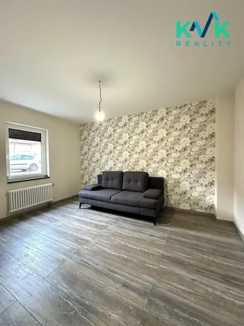 Prodej rodinného domu, Nová Role, 270 m2