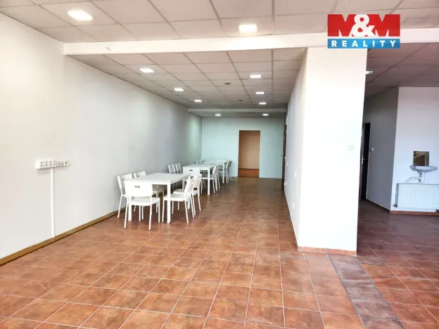 Prodej obchodního prostoru, Kladno, Dr. Vrbenského, 120 m2