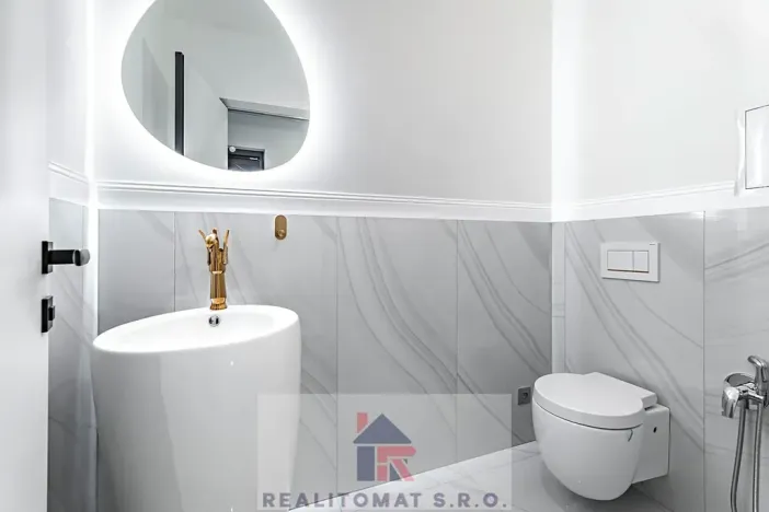 Prodej kanceláře, Praha - Komořany, Pod lesem, 440 m2