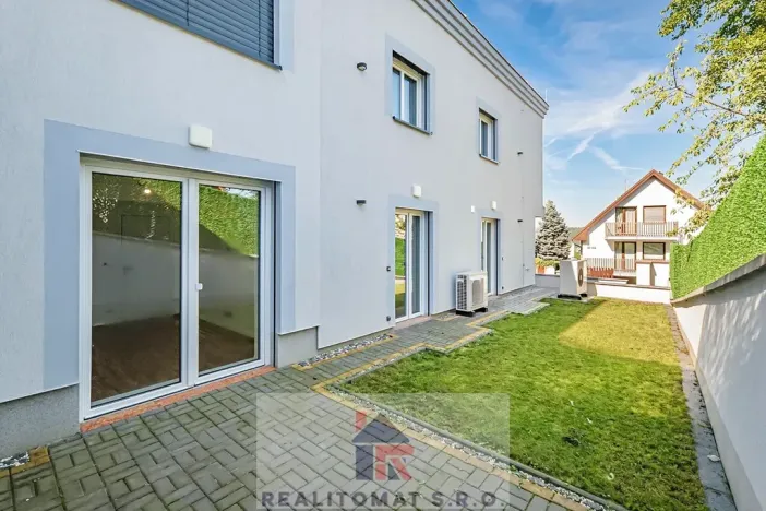 Prodej kanceláře, Praha - Komořany, Pod lesem, 440 m2