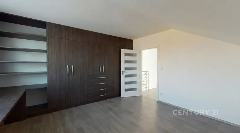 Prodej rodinného domu, Ivaň, 319 m2