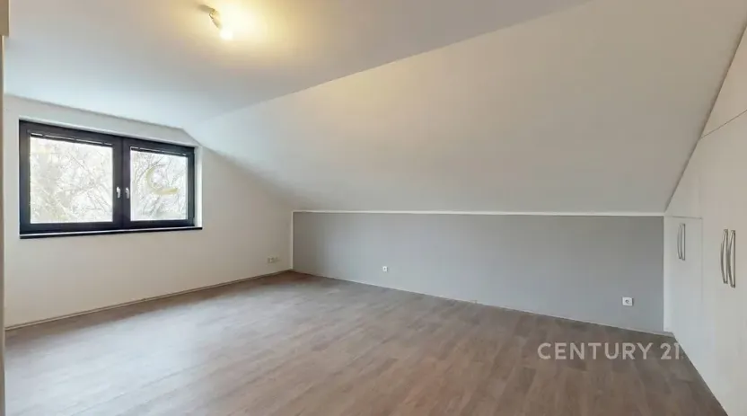 Prodej rodinného domu, Ivaň, 319 m2