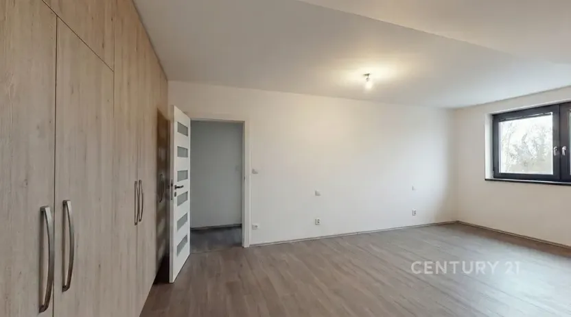 Prodej rodinného domu, Ivaň, 319 m2