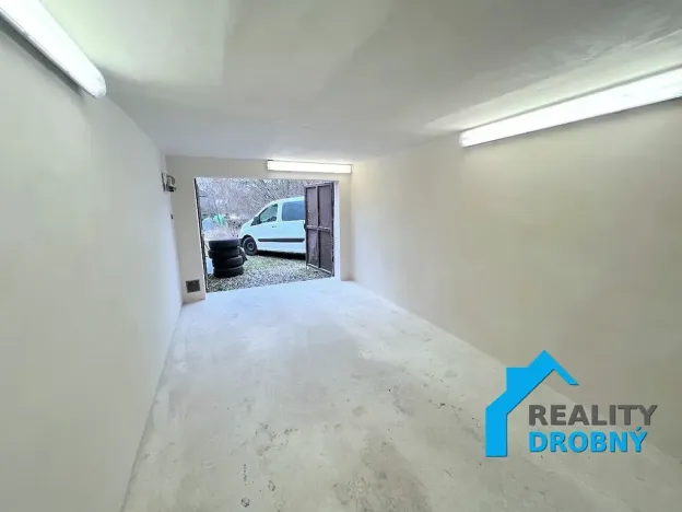 Prodej garáže, Děčín, Hřbitovní, 25 m2