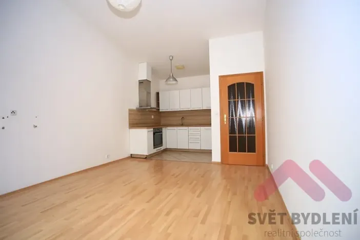 Pronájem bytu 2+kk, Praha - Žižkov, Jeseniova, 52 m2